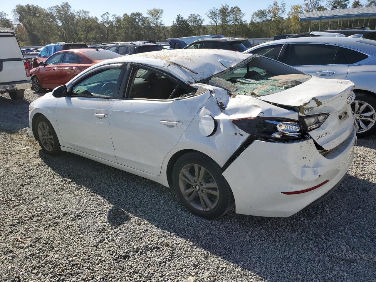 2018 Hyundai Elantra - Image 2