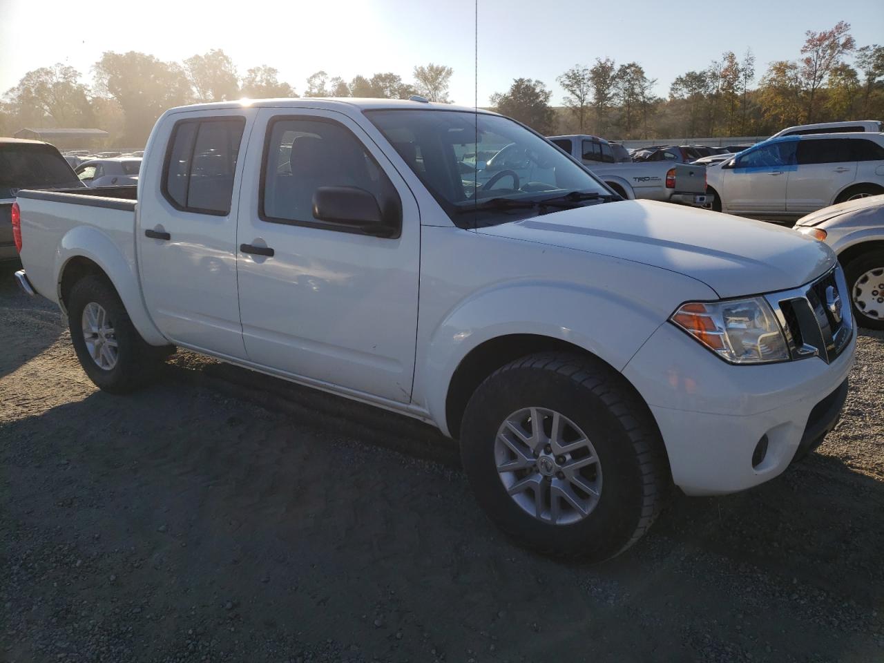 2016 Nissan Navara (Frontier) - Image 4
