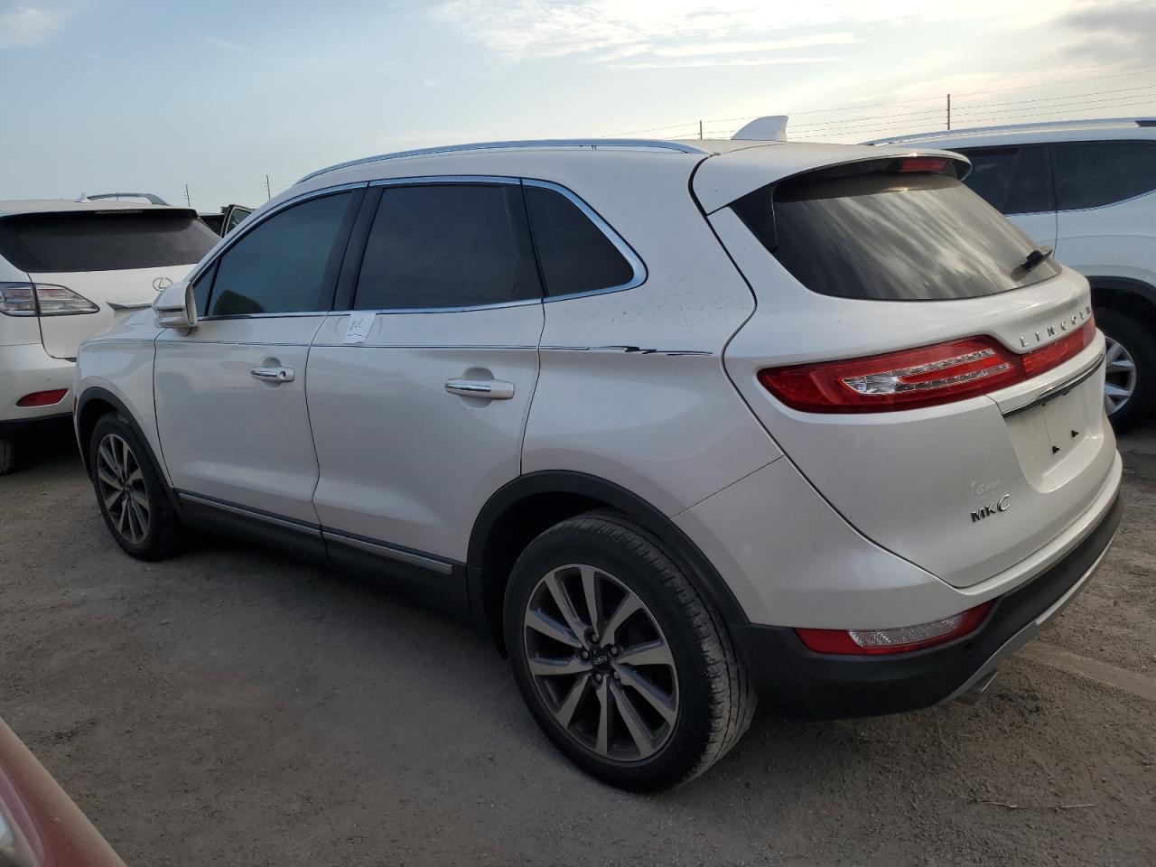 2019 Lincoln MKC - Image 2