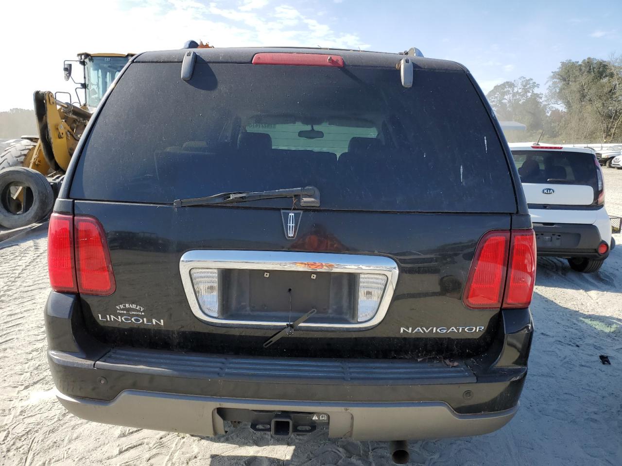 2004 Lincoln Navigator VIN: 5LMFU27R24LJ25870 Lot: 76227474