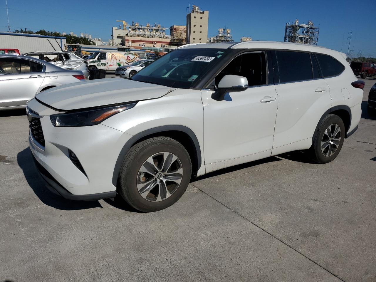 2022 TOYOTA HIGHLANDER