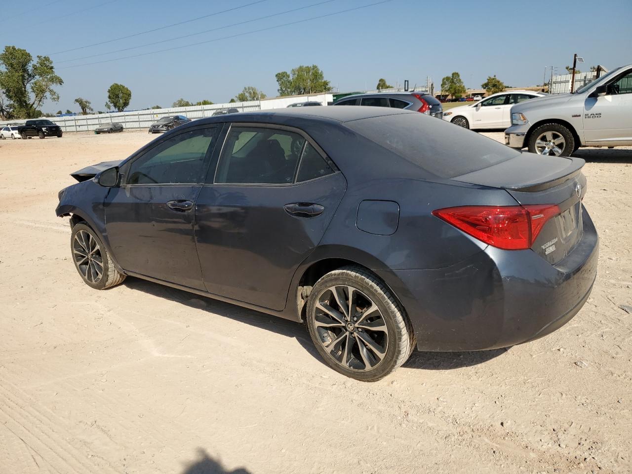 5YFBURHEXKP910846 2019 TOYOTA COROLLA - Image 2