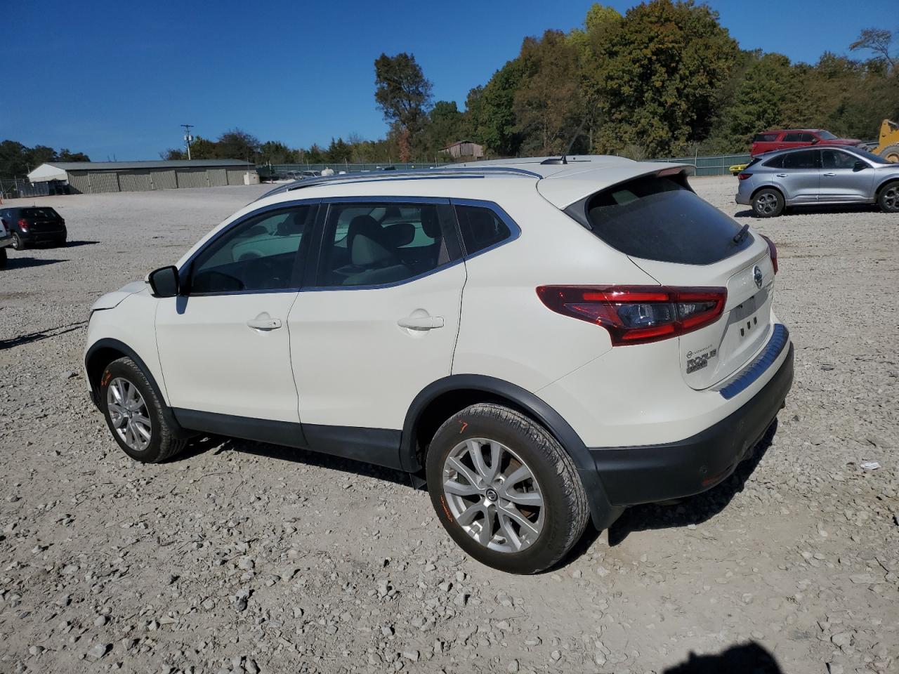 2020 Nissan Rogue - Image 2