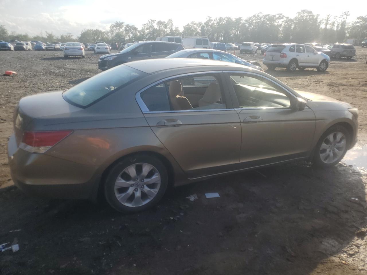 2010 Honda Accord - Image 3