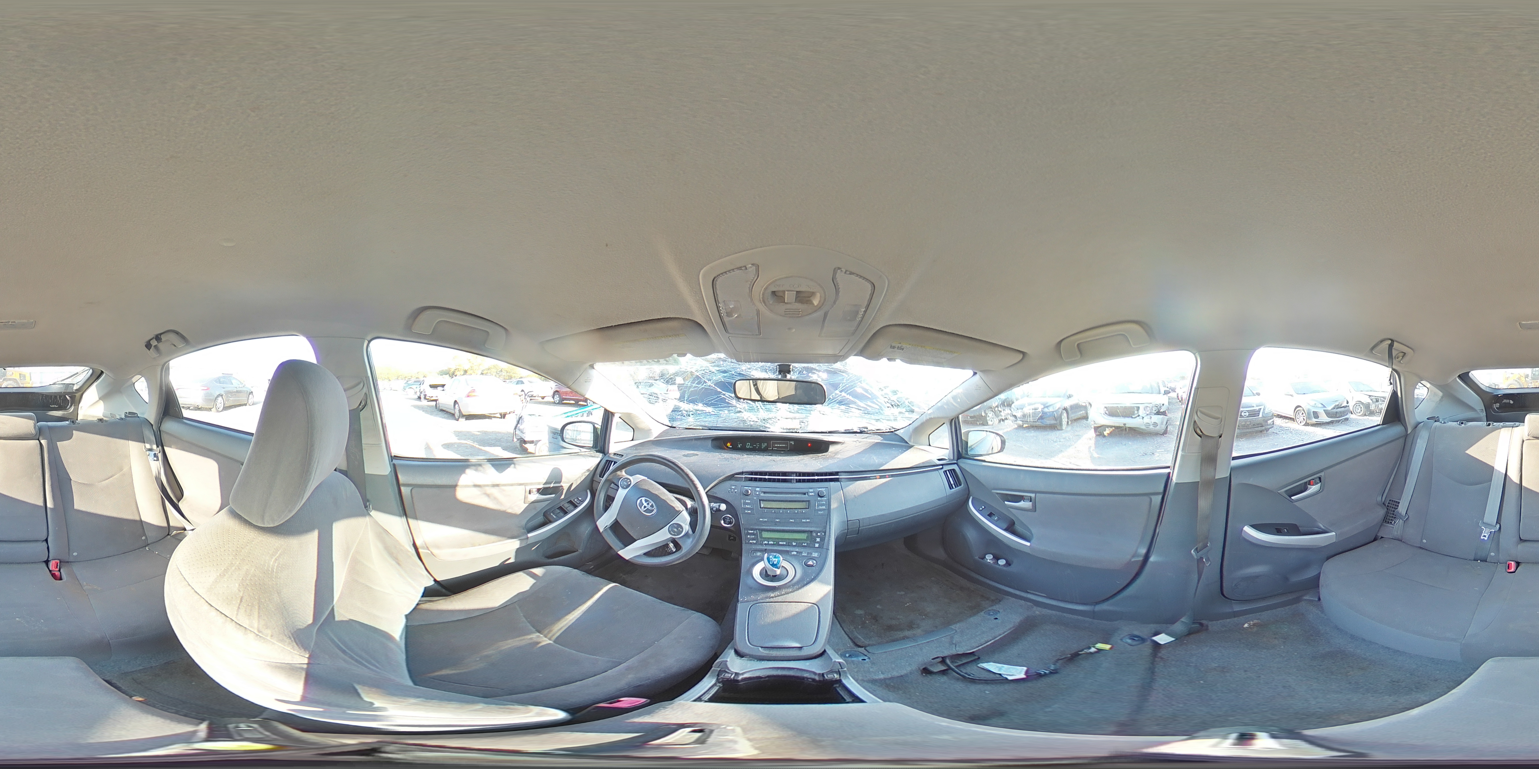 2011 Toyota Prius - Image 13