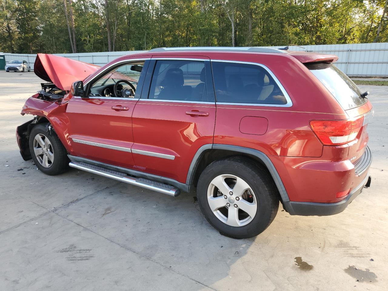 2011 Jeep Grand Cherokee - Image 2