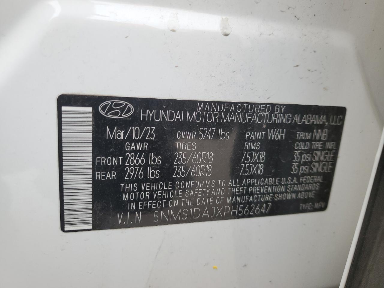 2023 Hyundai Santa Fe - Image 13