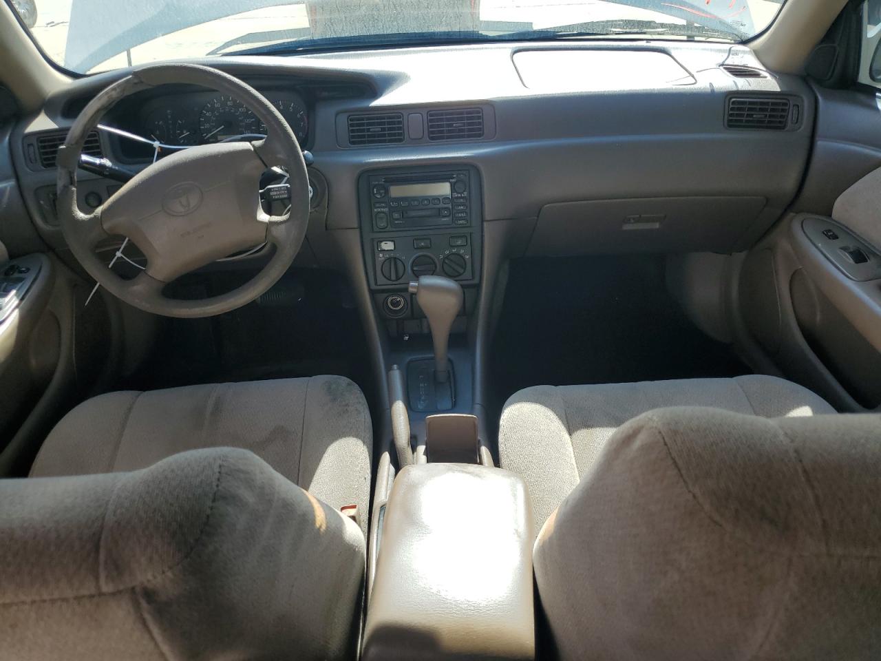 2001 Toyota Camry - Image 8