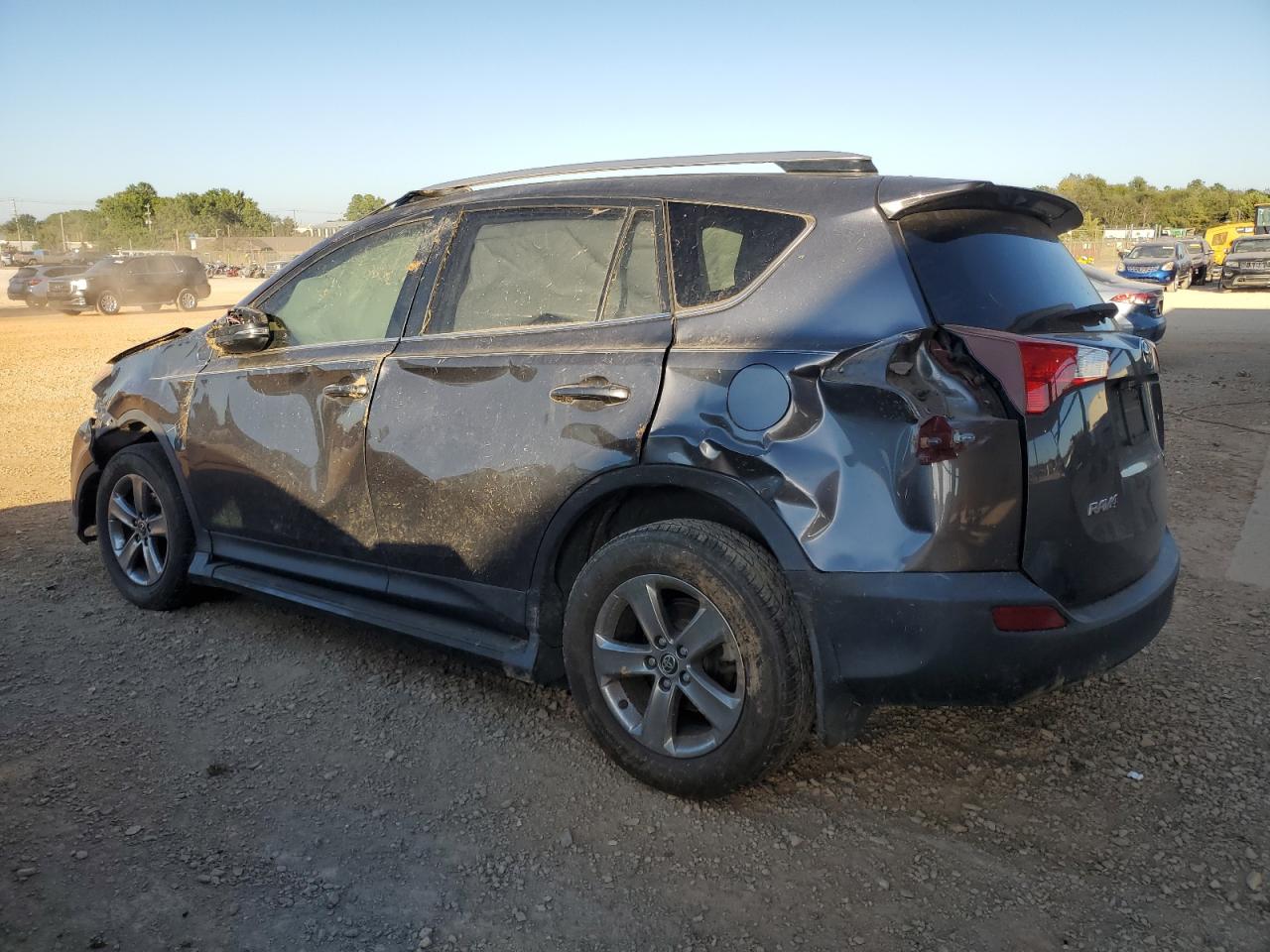 2015 Toyota RAV 4 - Image 2