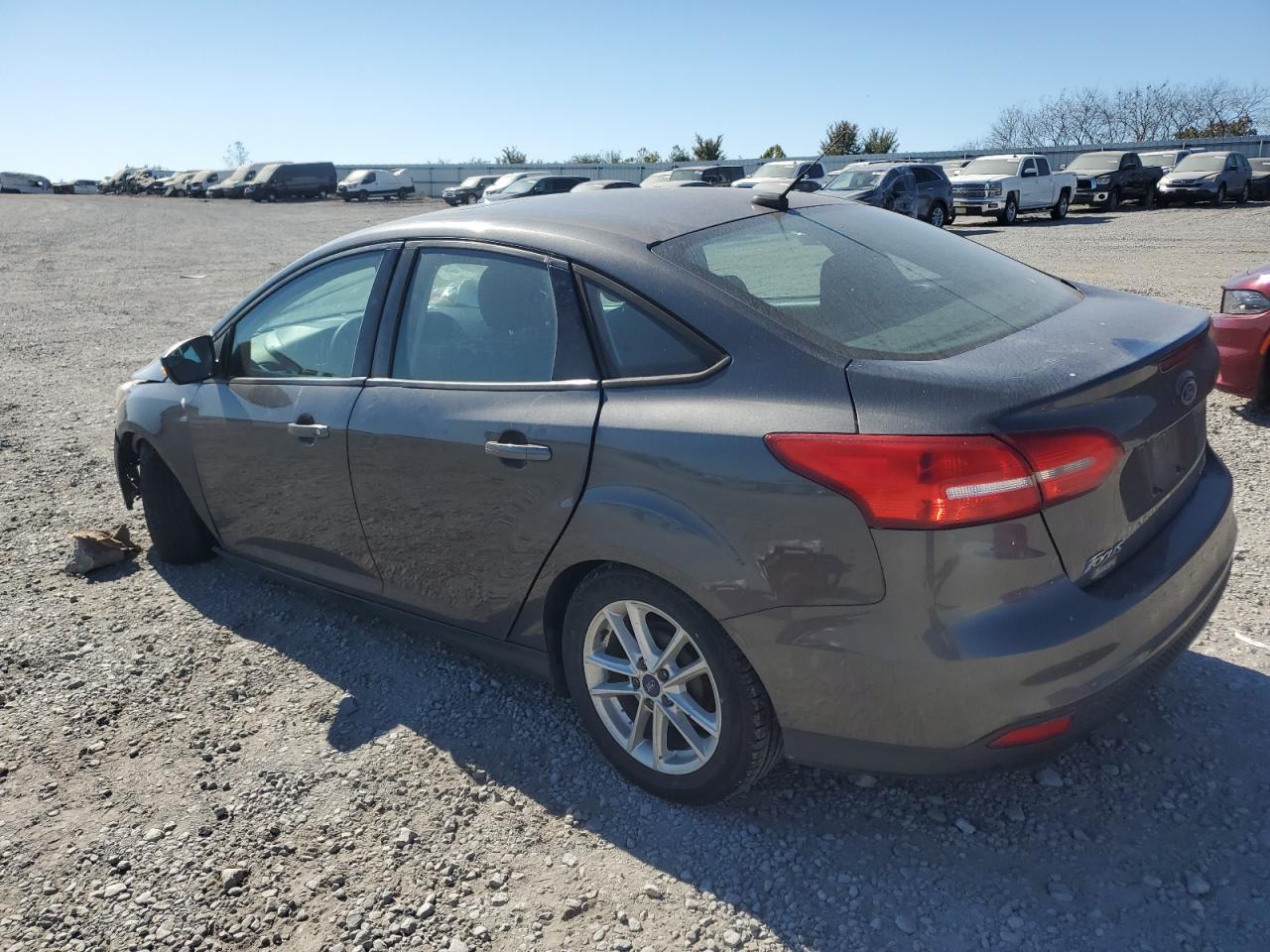 VIN 1FADP3F2XGL279737 2016 FORD FOCUS no.2