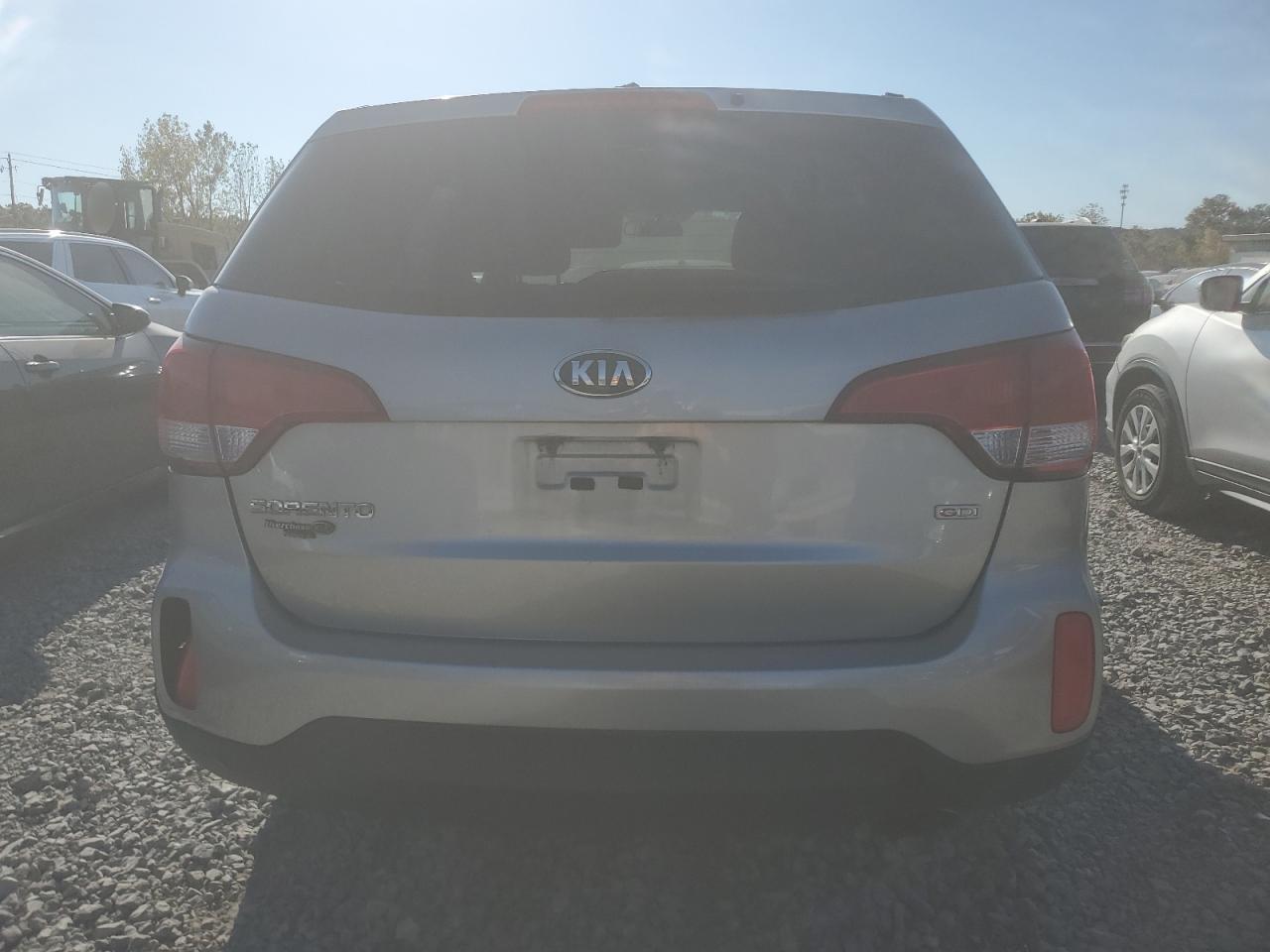 2015 Kia Sorento Lx VIN: 5XYKT3A64FG552737 Lot: 77370374