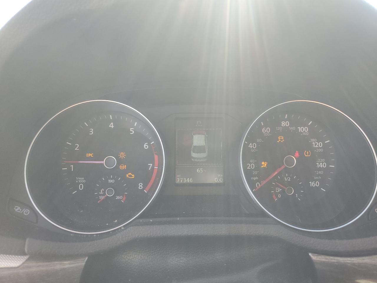 2018 Volkswagen Passat - Image 9