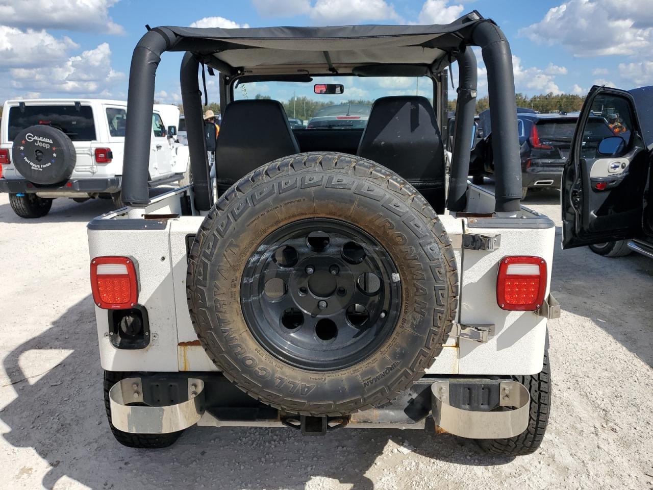 1994 Jeep Wrangler / Yj S VIN: 1J4FY19P4RP401204 Lot: 77847694