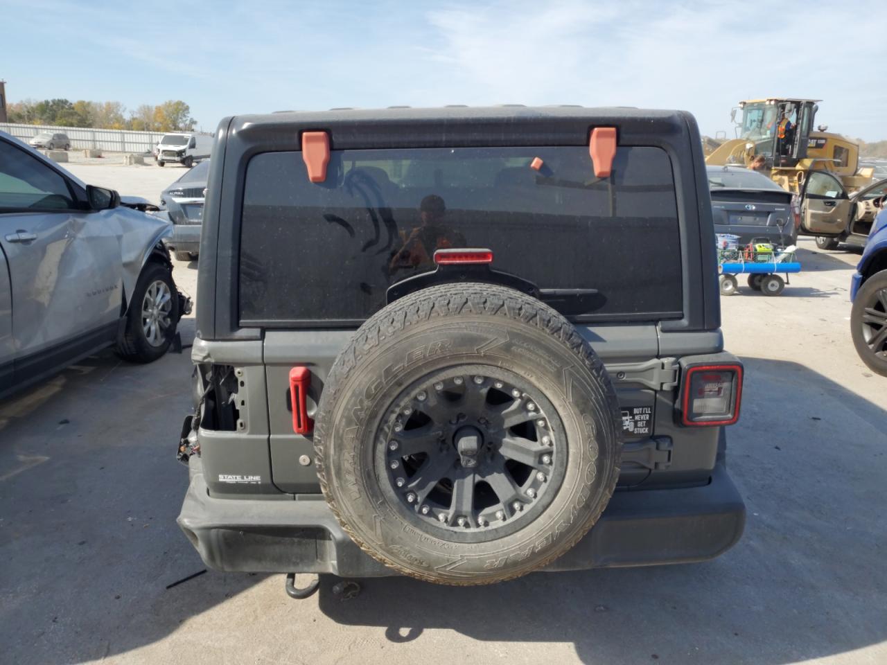 2020 Jeep Wrangler Unlimited Sport VIN: 1C4HJXDGXLW111995 Lot: 77021624