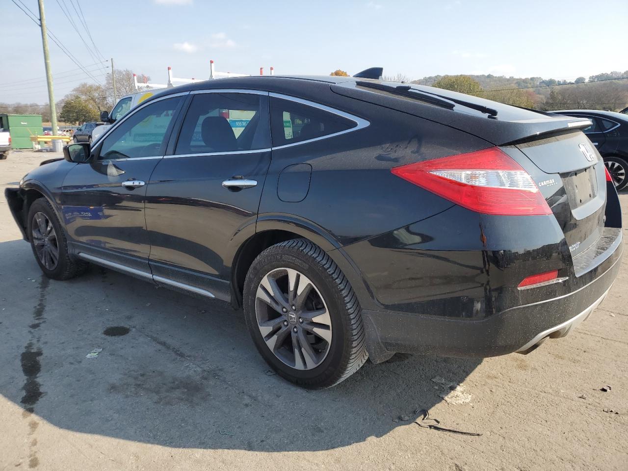 2015 Honda Crosstour - Image 2