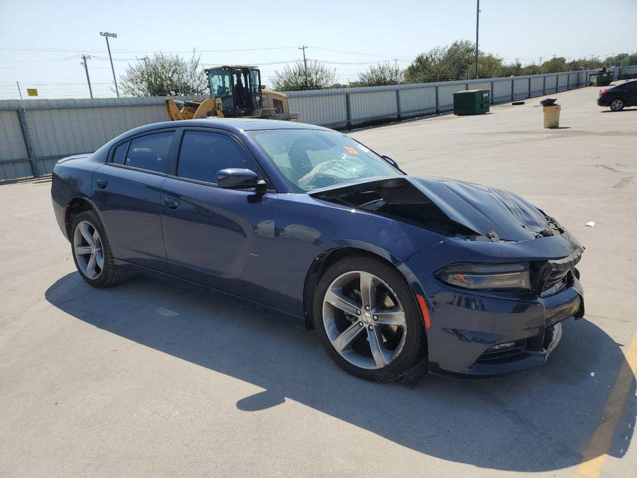 VIN 2C3CDXHG2FH738130 2015 DODGE CHARGER no.4