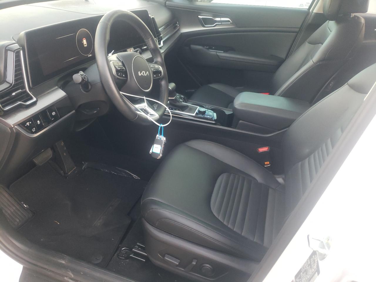 2023 Kia Sportage - Image 7