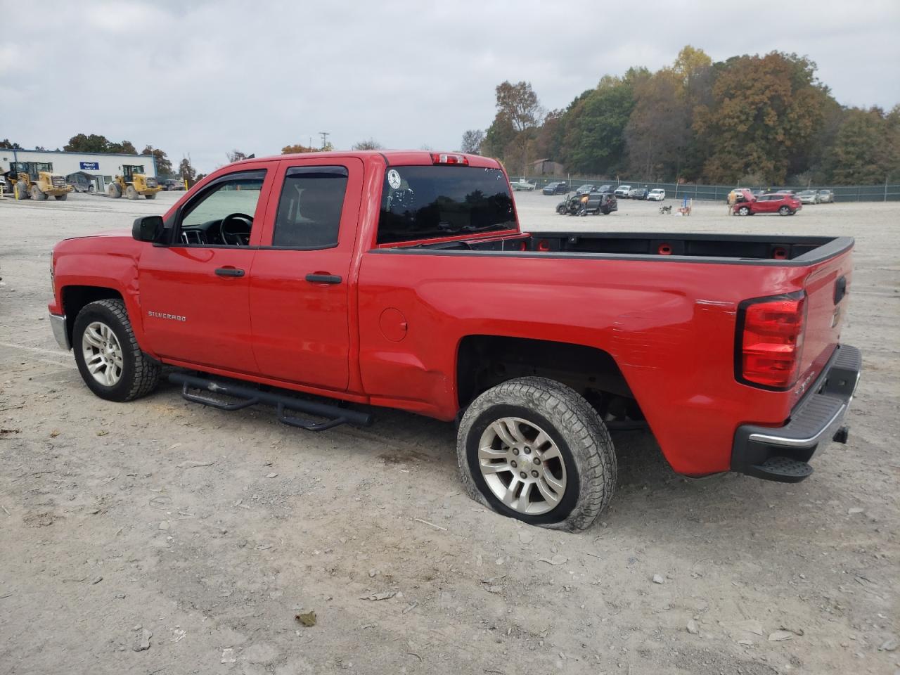 2014 Chevrolet Silverado - Image 2