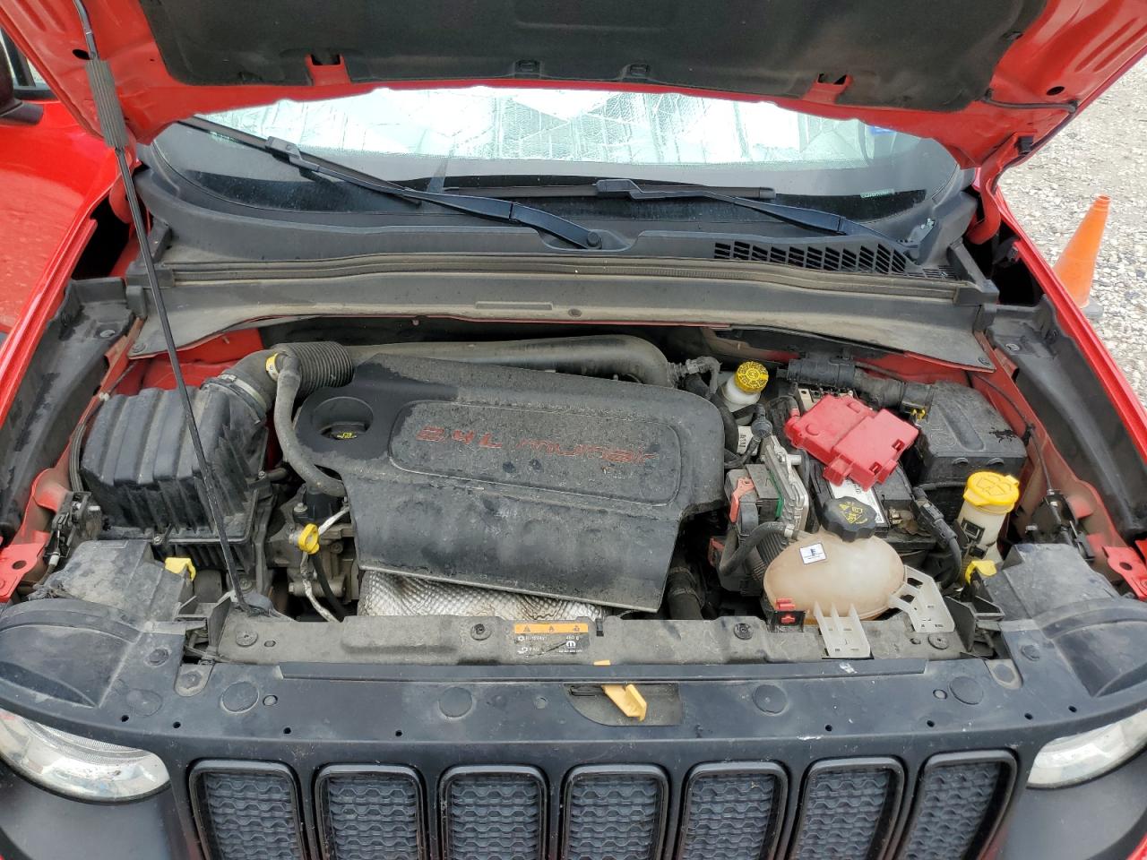 2020 Jeep Renegade - Image 12