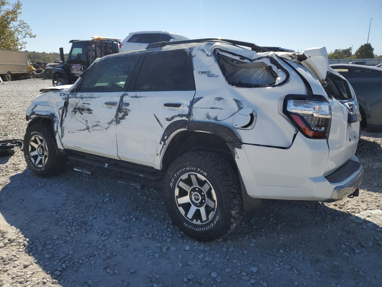 2020 Toyota 4Runner - Image 2