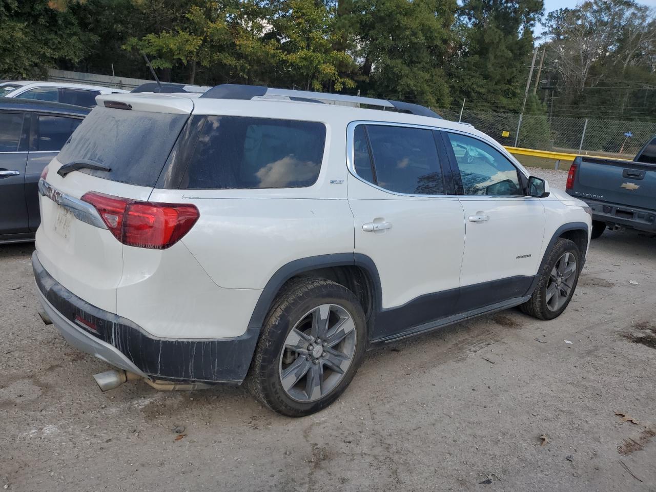 2018 GMC Acadia - Image 3