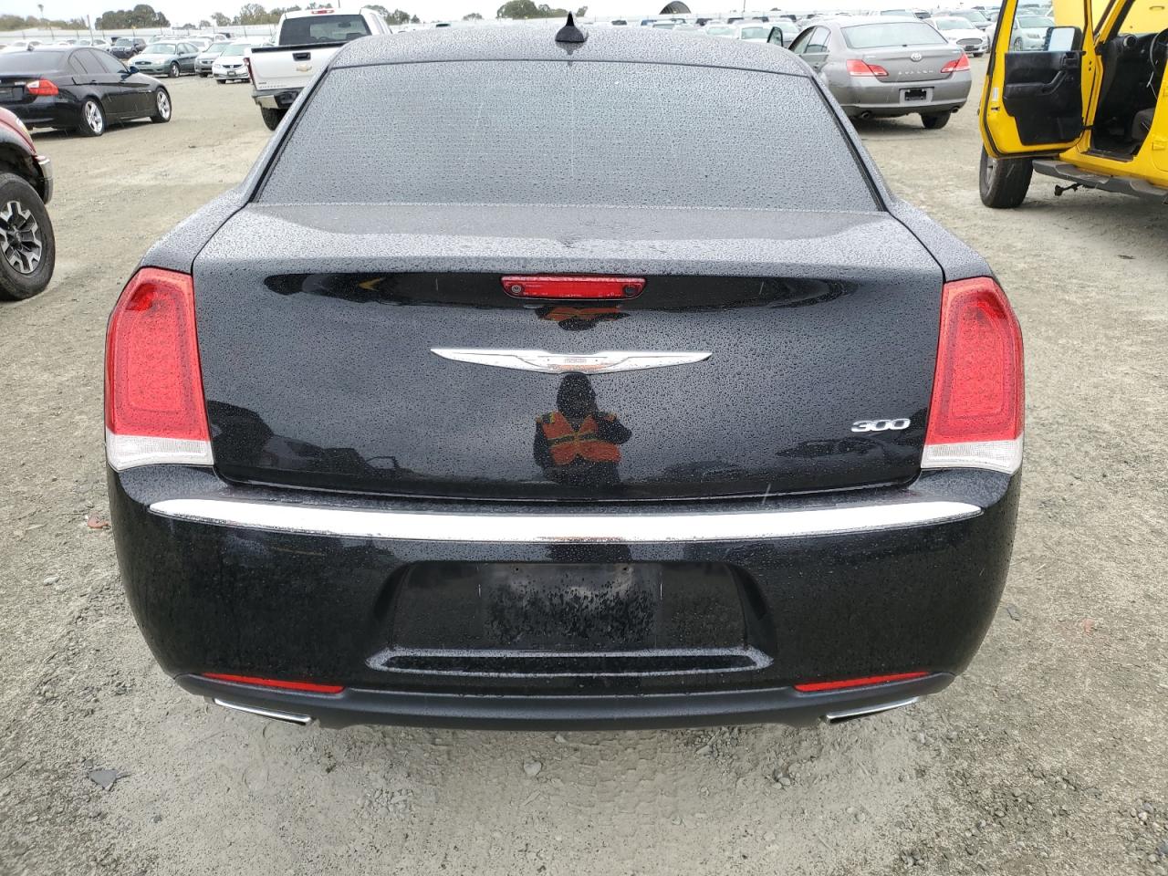 2018 Chrysler 300 Limited VIN: 2C3CCAEG9JH159357 Lot: 76271524