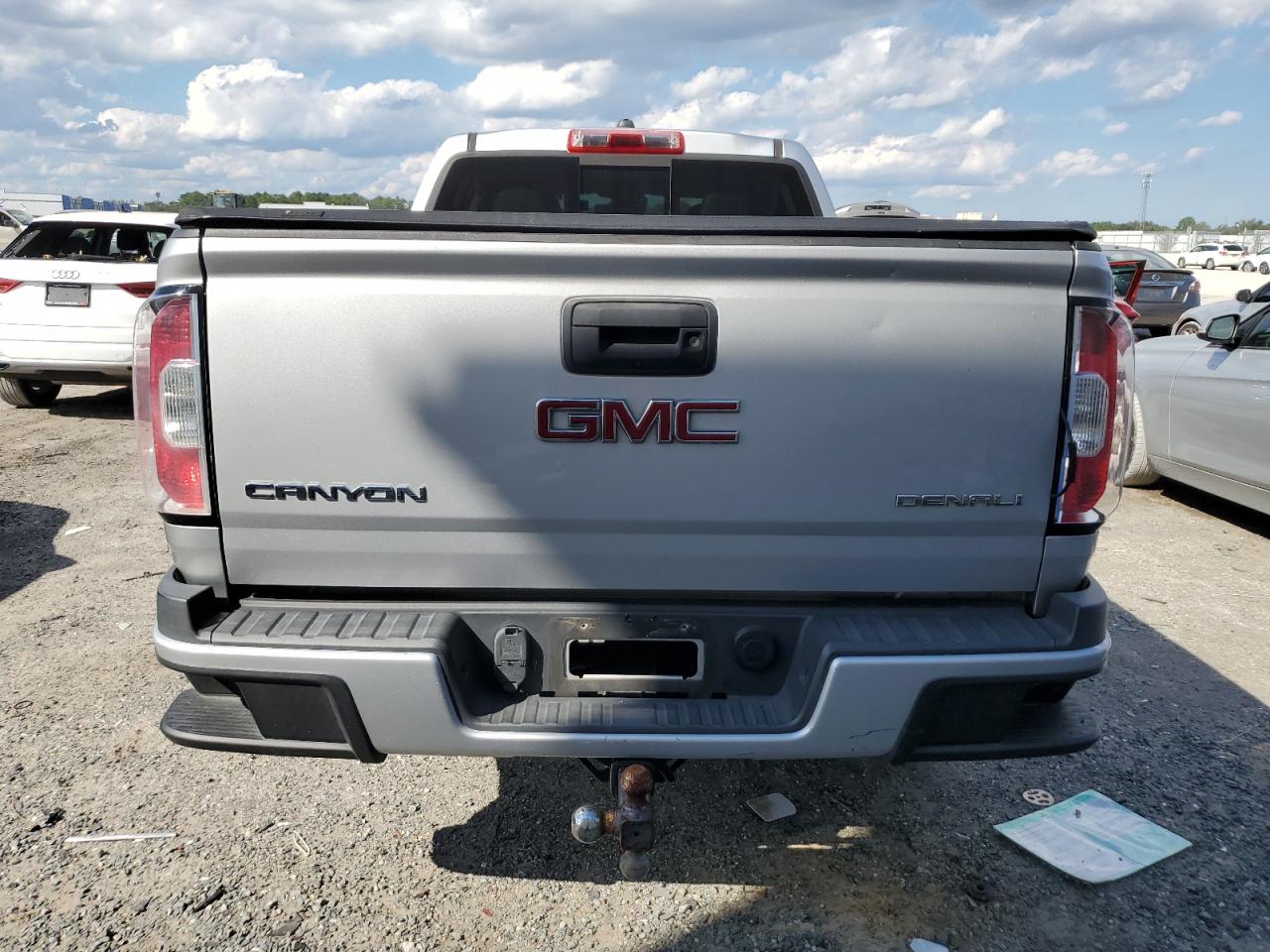 1GTG6EEN0J1100982 2018 GMC Canyon Denali