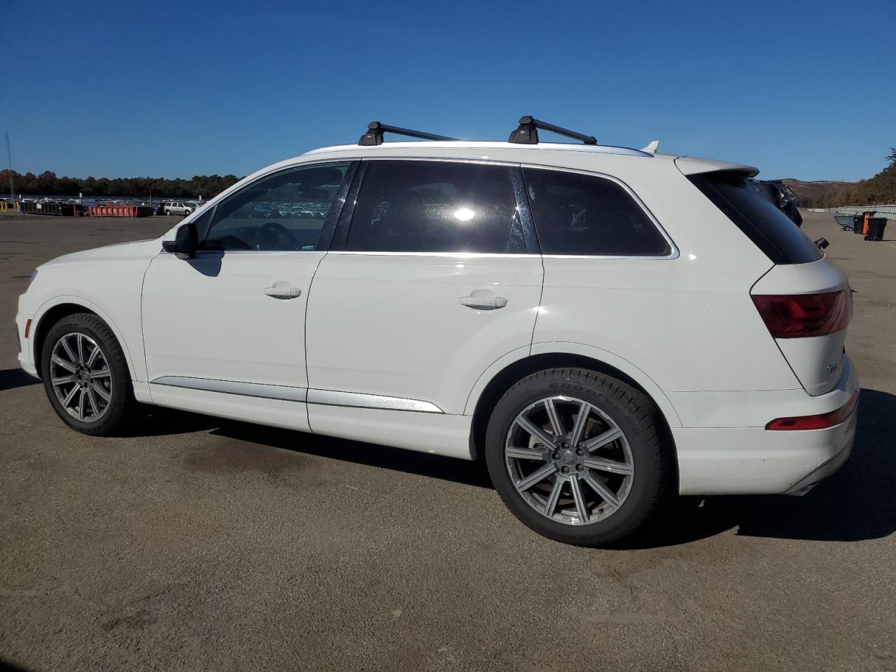 2018 Audi Q7 - Image 2