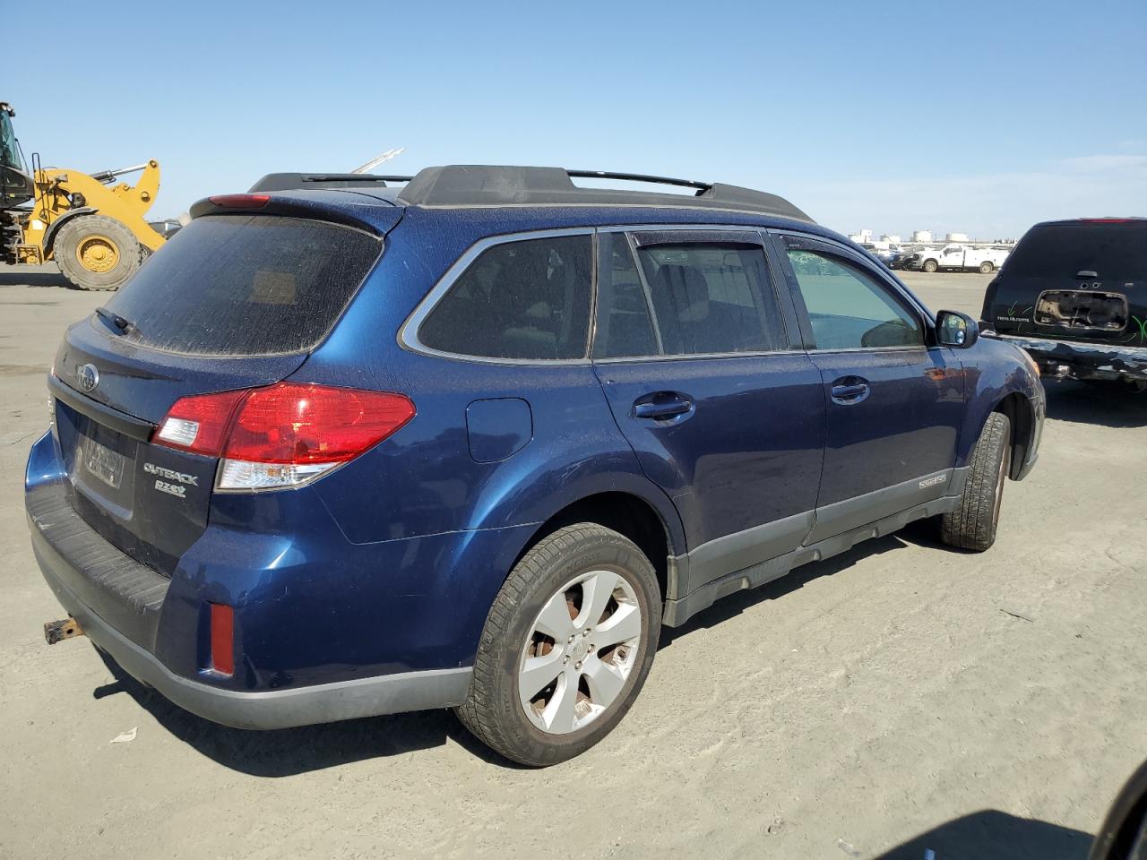 2010 Subaru Outback - Image 3