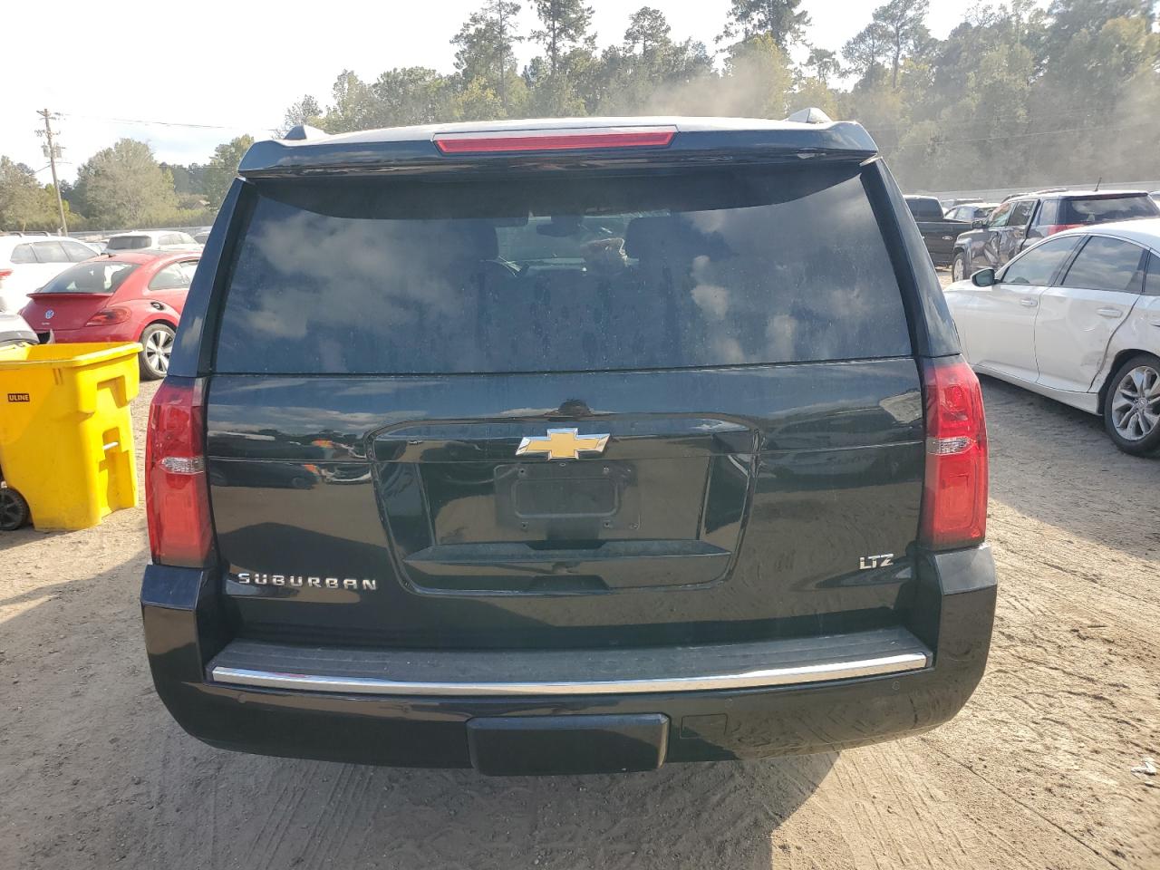 VIN 1GNSCKKC0FR640966 2015 CHEVROLET SUBURBAN no.6