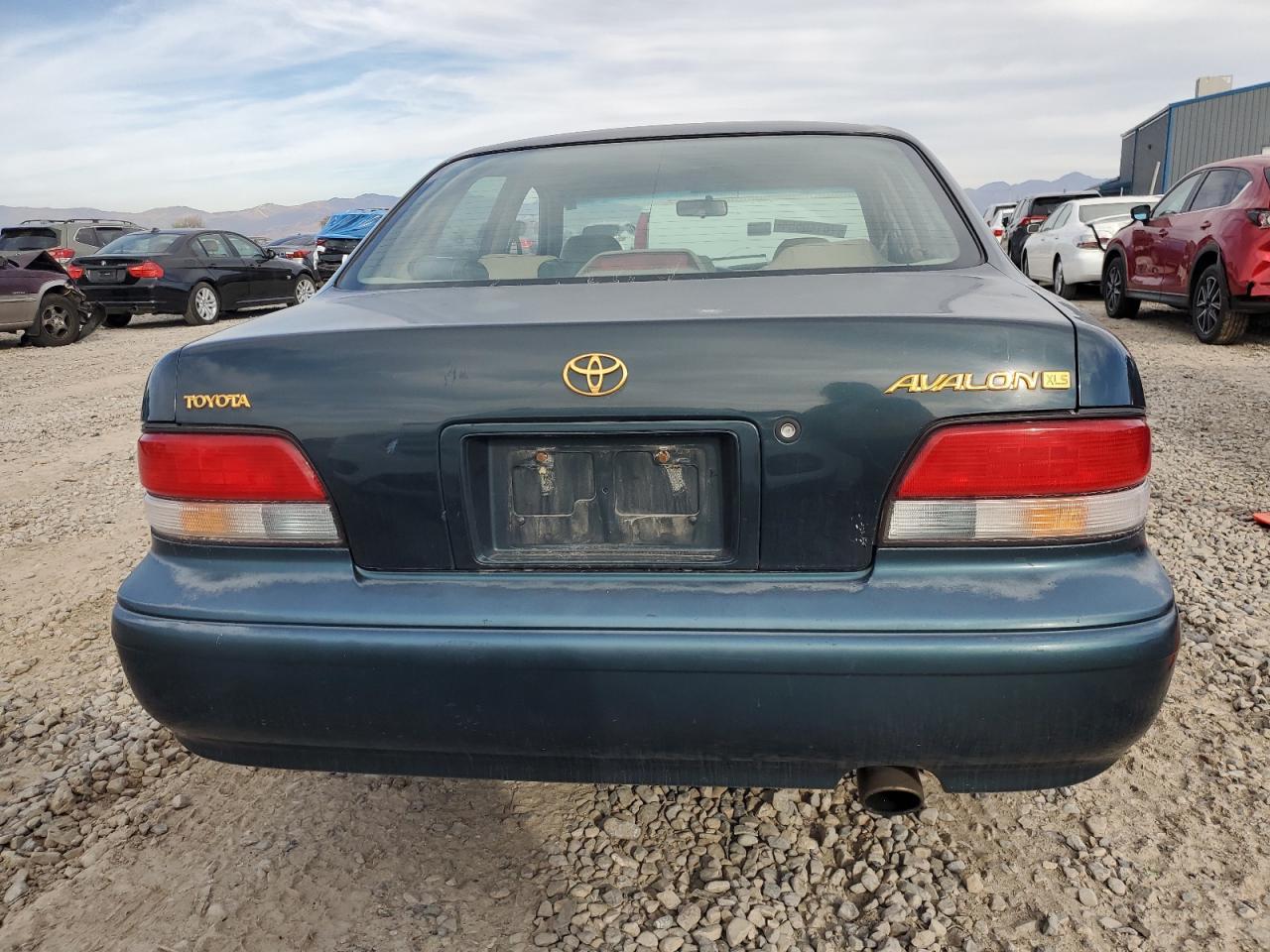 1997 Toyota Avalon Xl VIN: 4T1BF12B4VU137059 Lot: 76140554