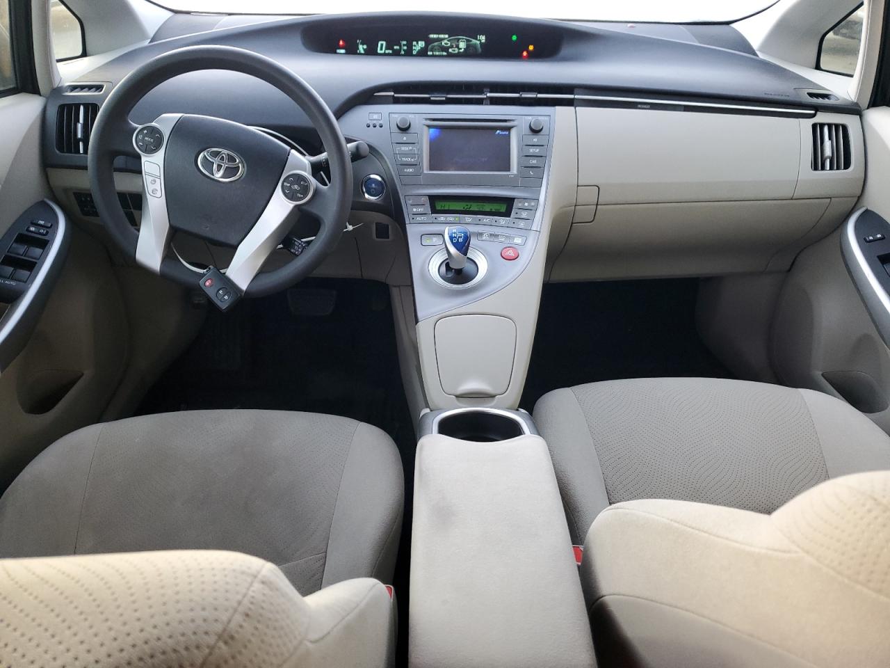 2015 Toyota Prius - Image 8
