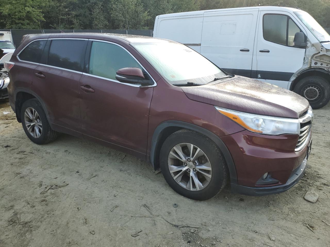 2015 Toyota Highlander - Image 4