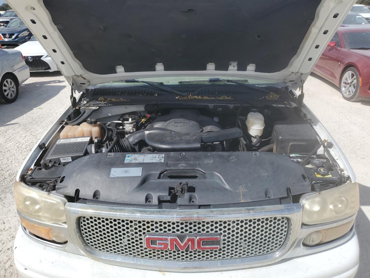 1GKFK66U84J258384 2004 GMC Yukon Xl Denali