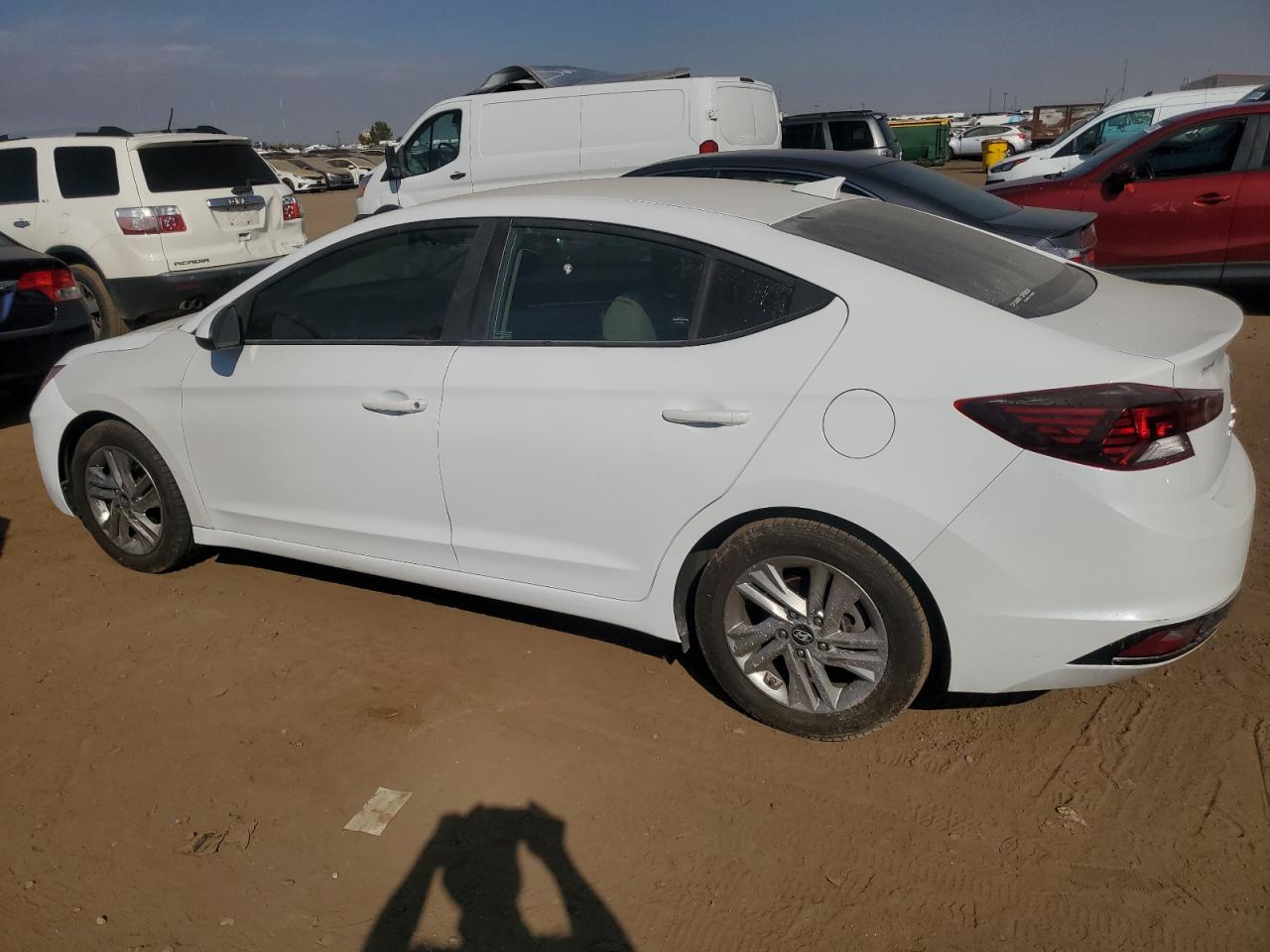 2019 Hyundai Elantra - Image 2