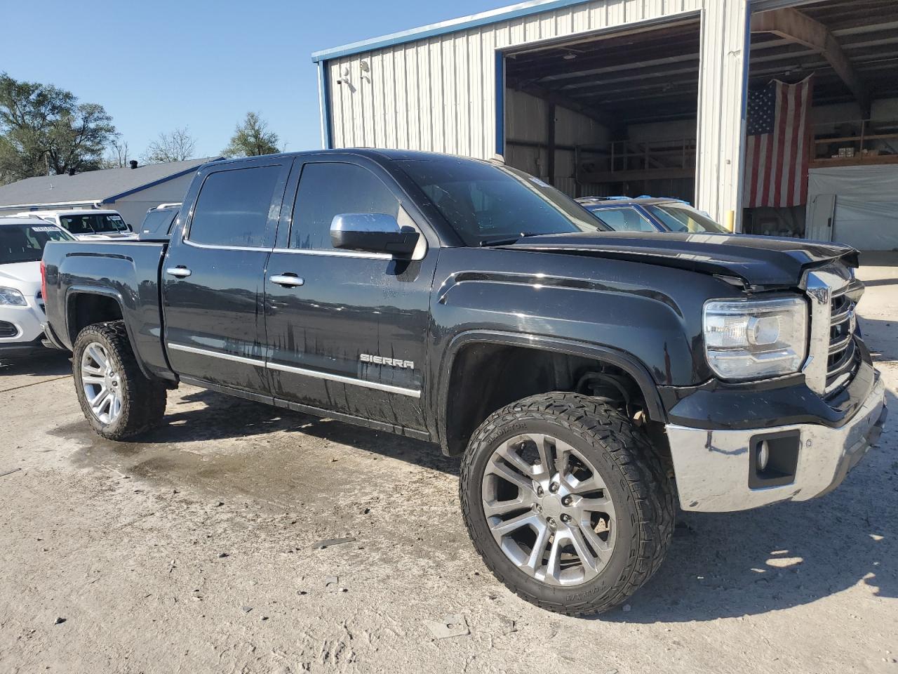 2014 GMC Sierra - Image 4