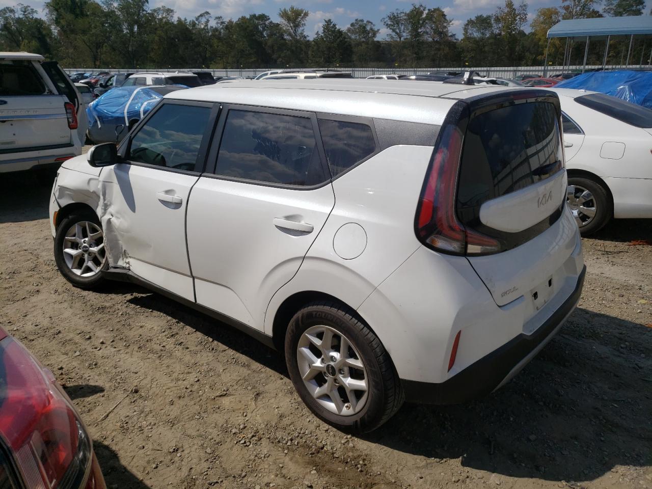 2023 Kia Soul - Image 2