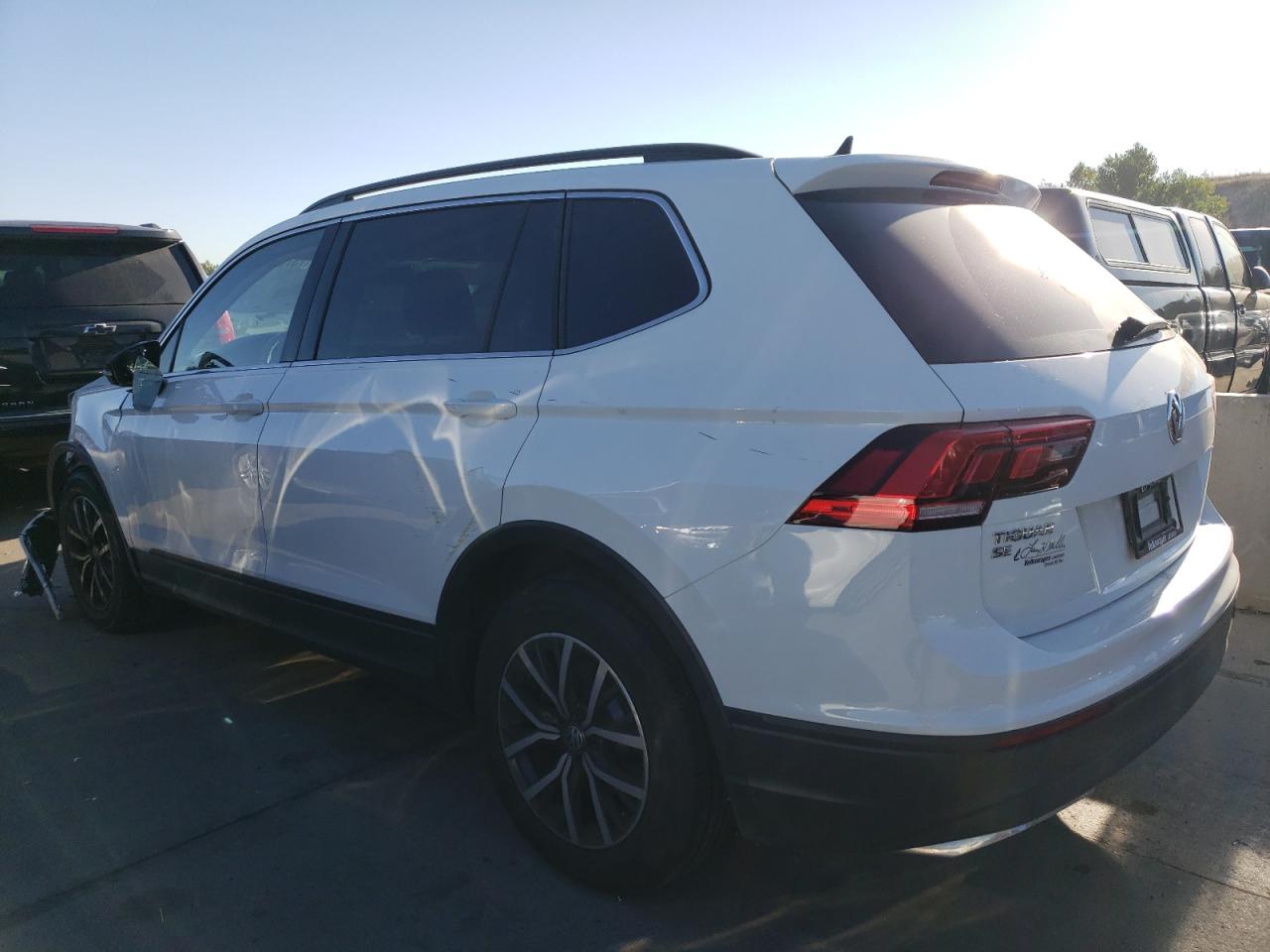 2019 Volkswagen Tiguan - Image 2
