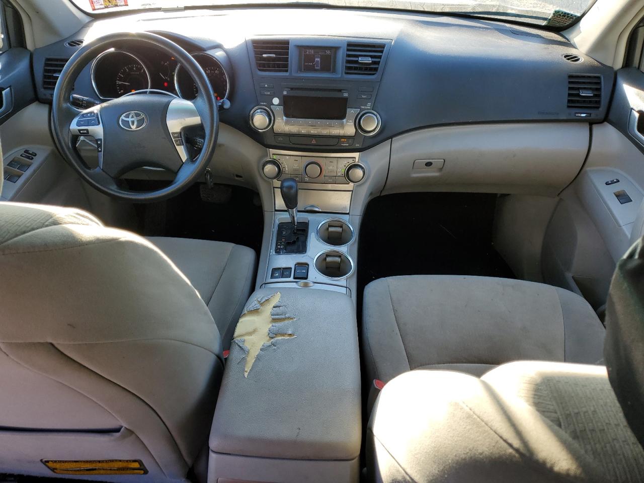 2012 Toyota Highlander Base VIN: 5TDBK3EH0CS133975 Lot: 75930014