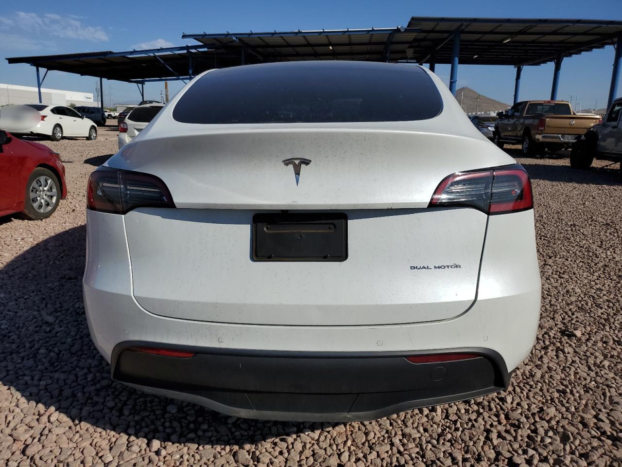 5YJYGDEE9MF213725 2021 Tesla Model Y