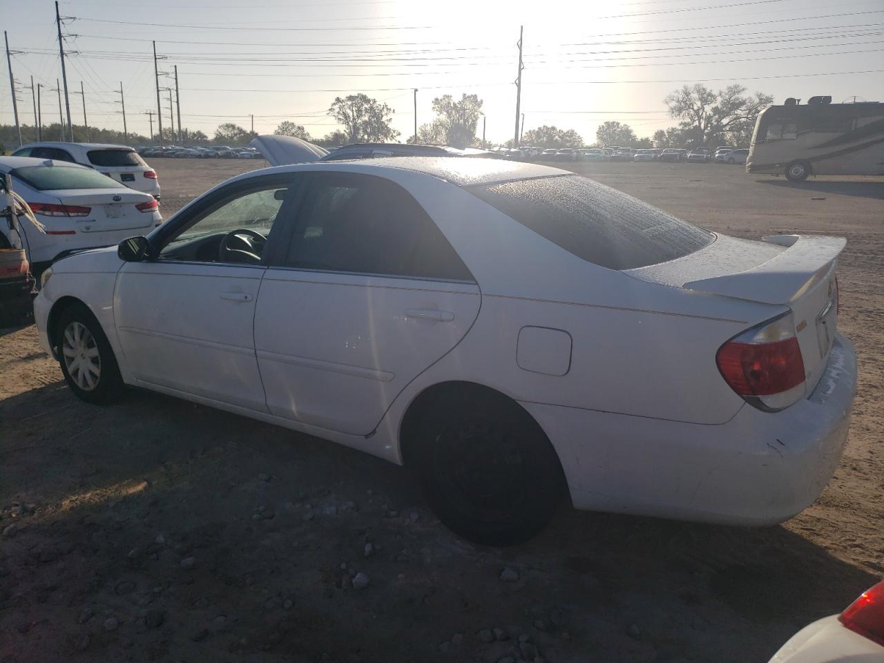 2005 Toyota Camry - Image 2