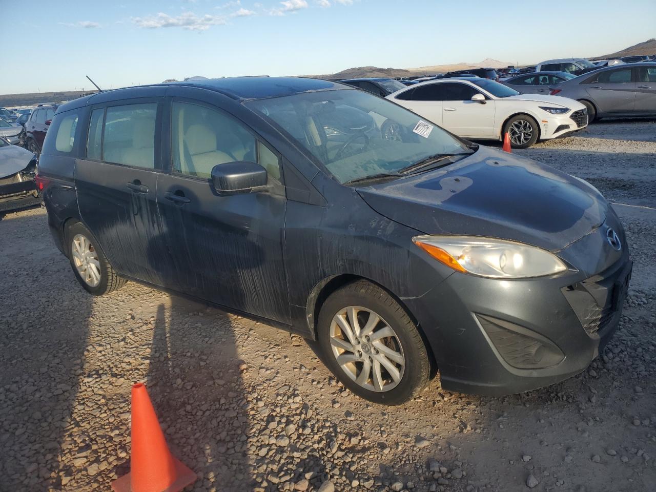 2012 Mazda 5 - Image 4