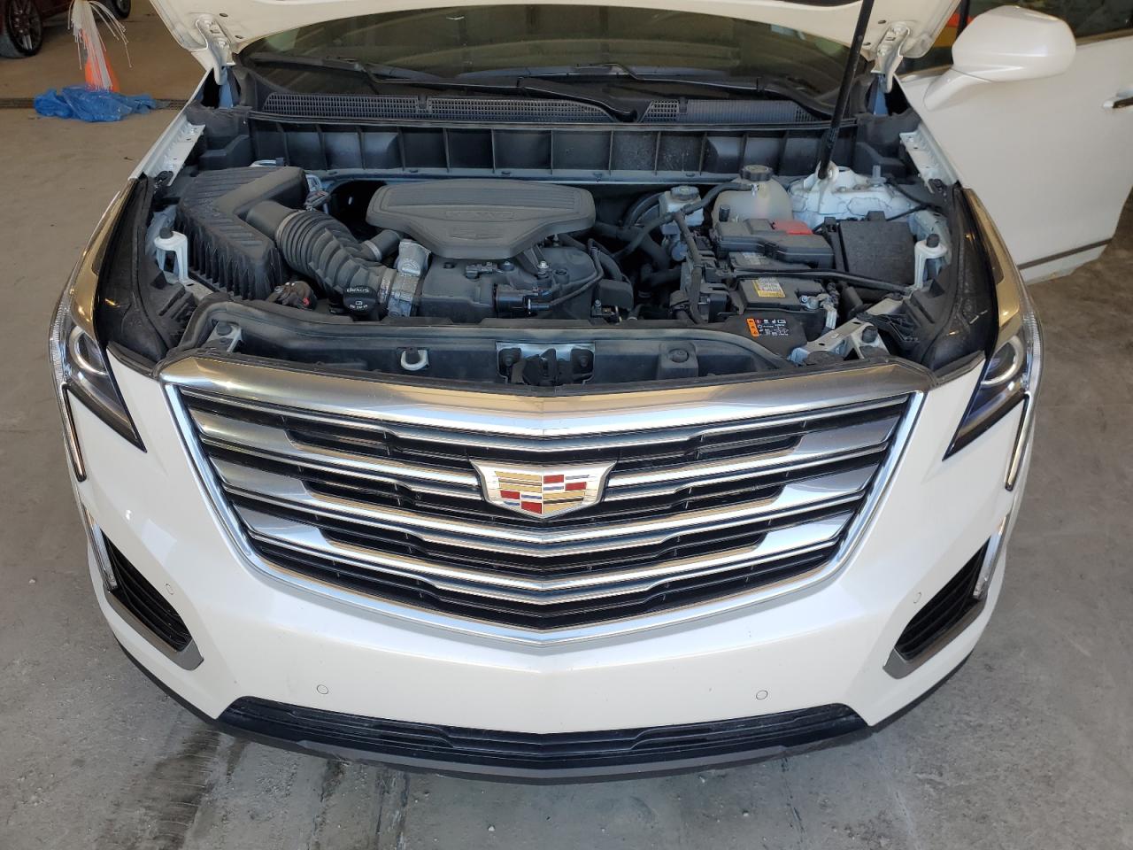 1GYKNDRS8KZ274660 2019 Cadillac Xt5 Luxury