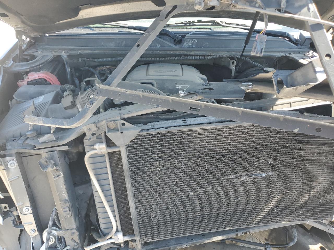 2009 Chevrolet Suburban - Image 14