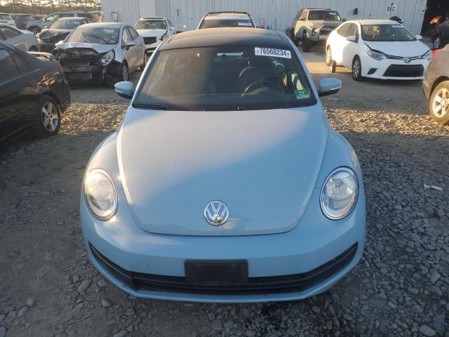  VOLKSWAGEN BEETLE 2013 Синій