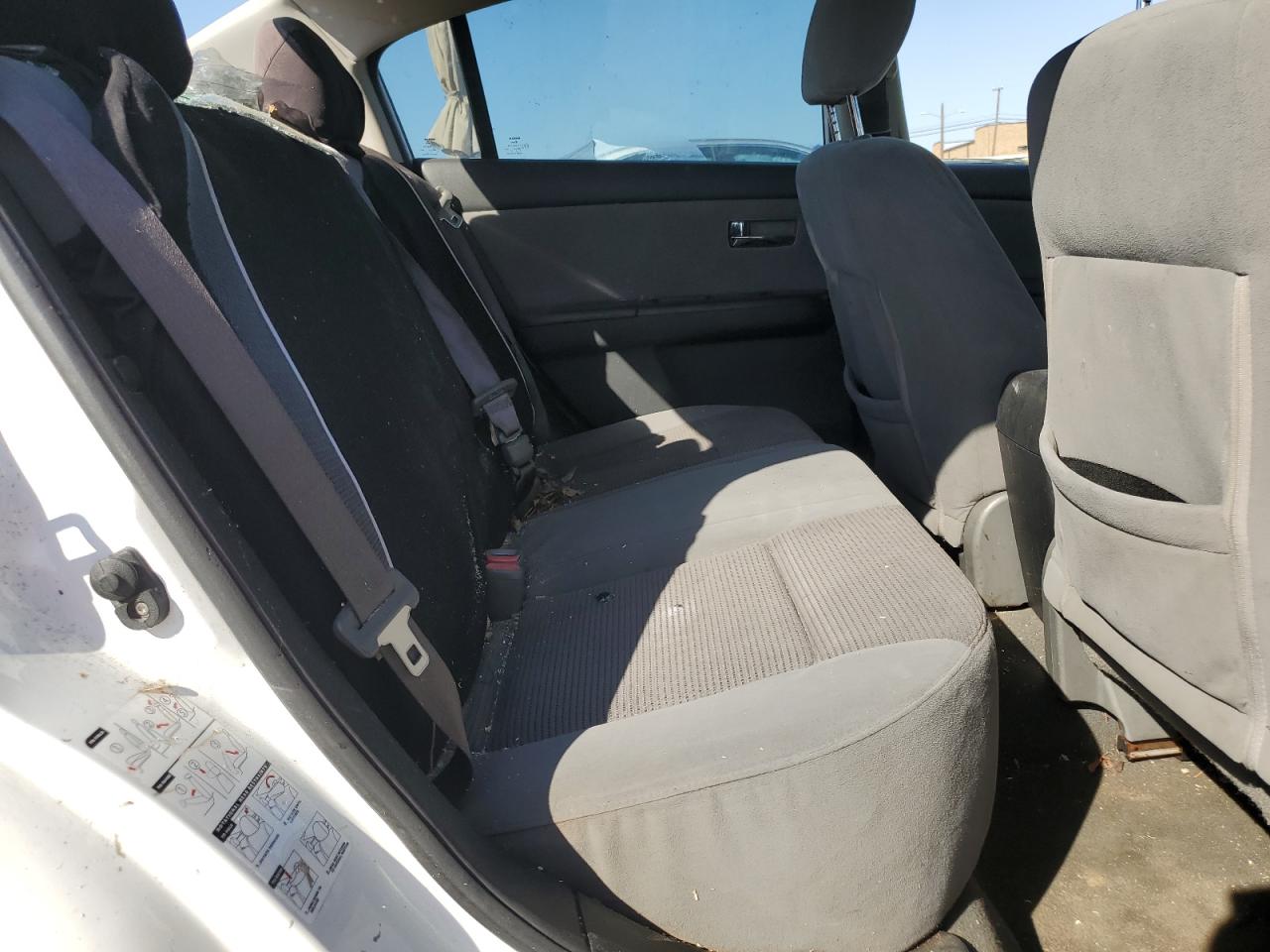 2010 Nissan Sentra - Image 11