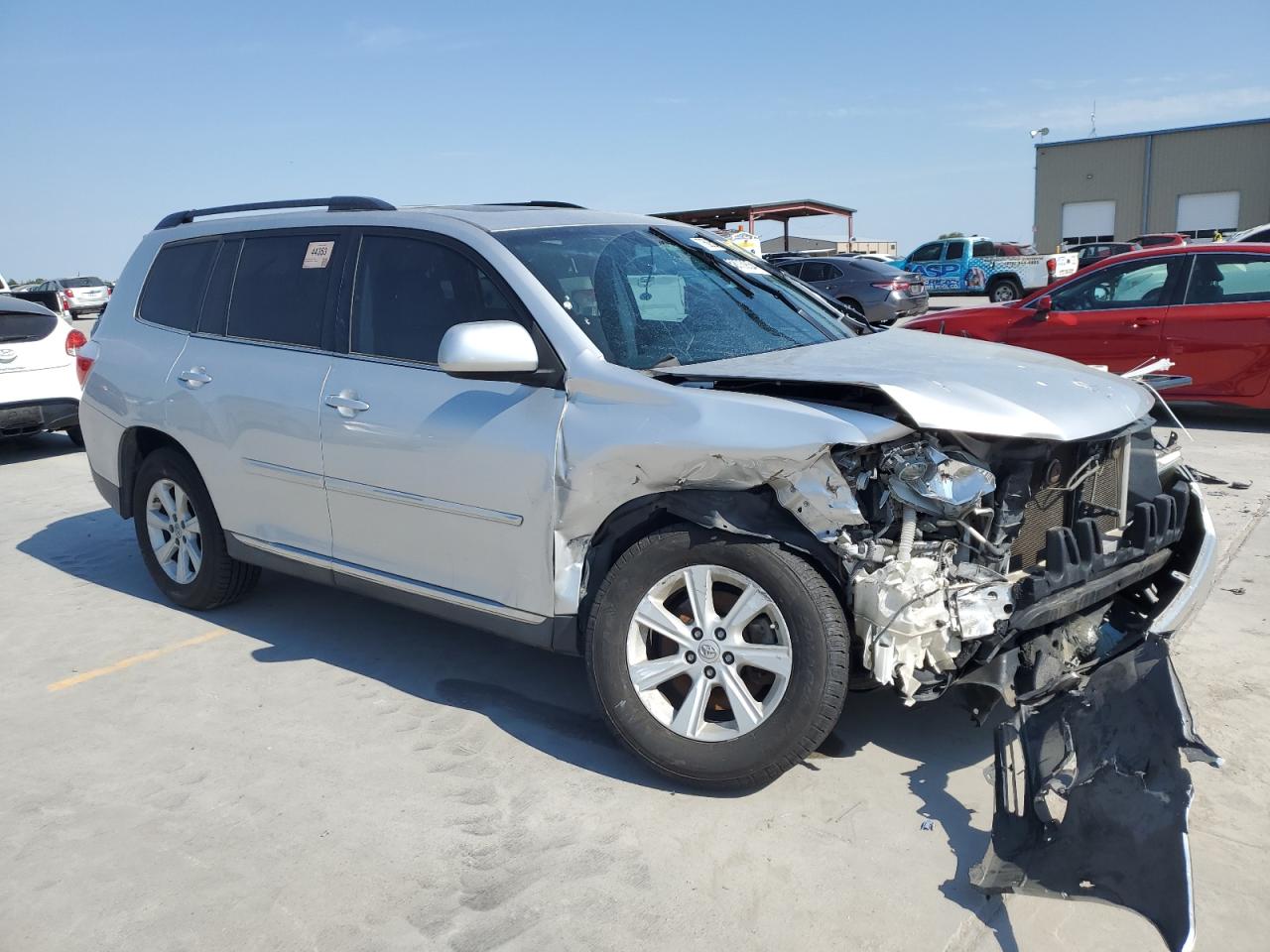 VIN 5TDZK3EH7DS122200 2013 TOYOTA HIGHLANDER no.4