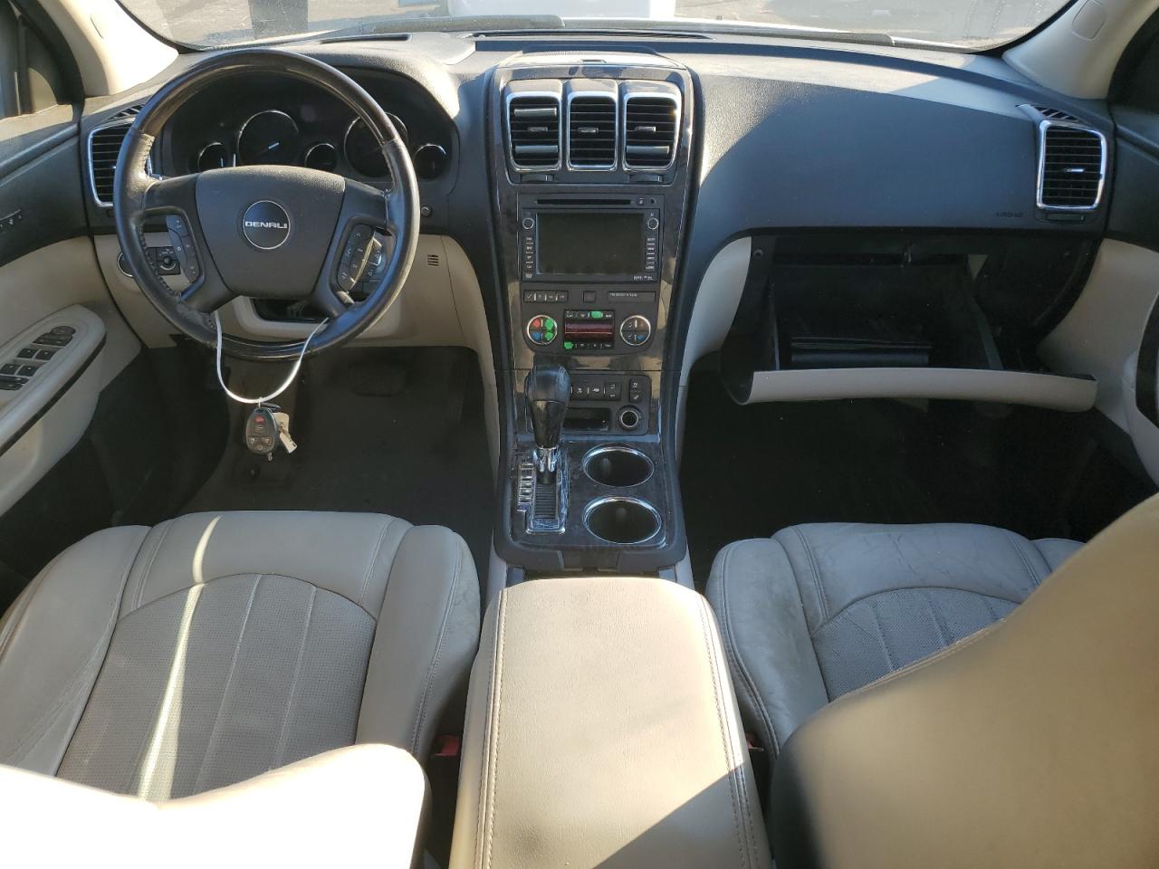 2011 GMC Acadia - Image 8