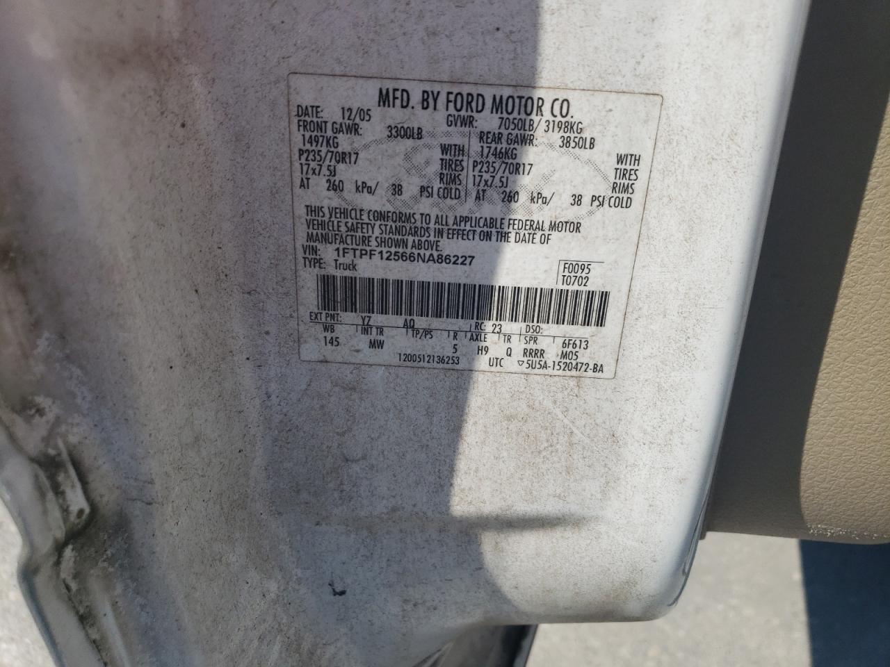 2006 Ford F-150 - Image 12