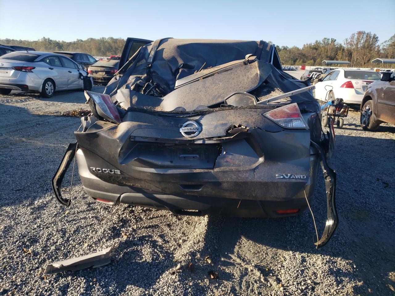 2015 Nissan Rogue - Image 6